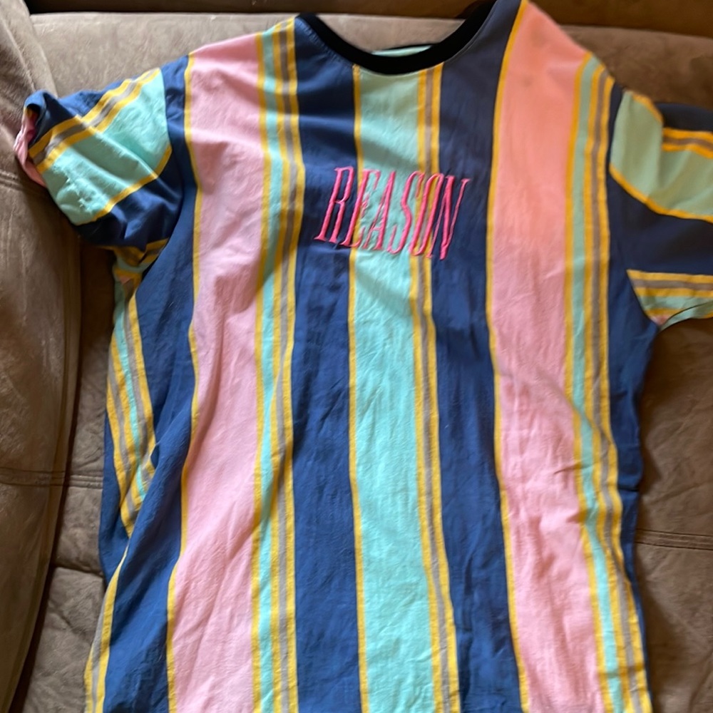 Reason shirt good for parties. Size L